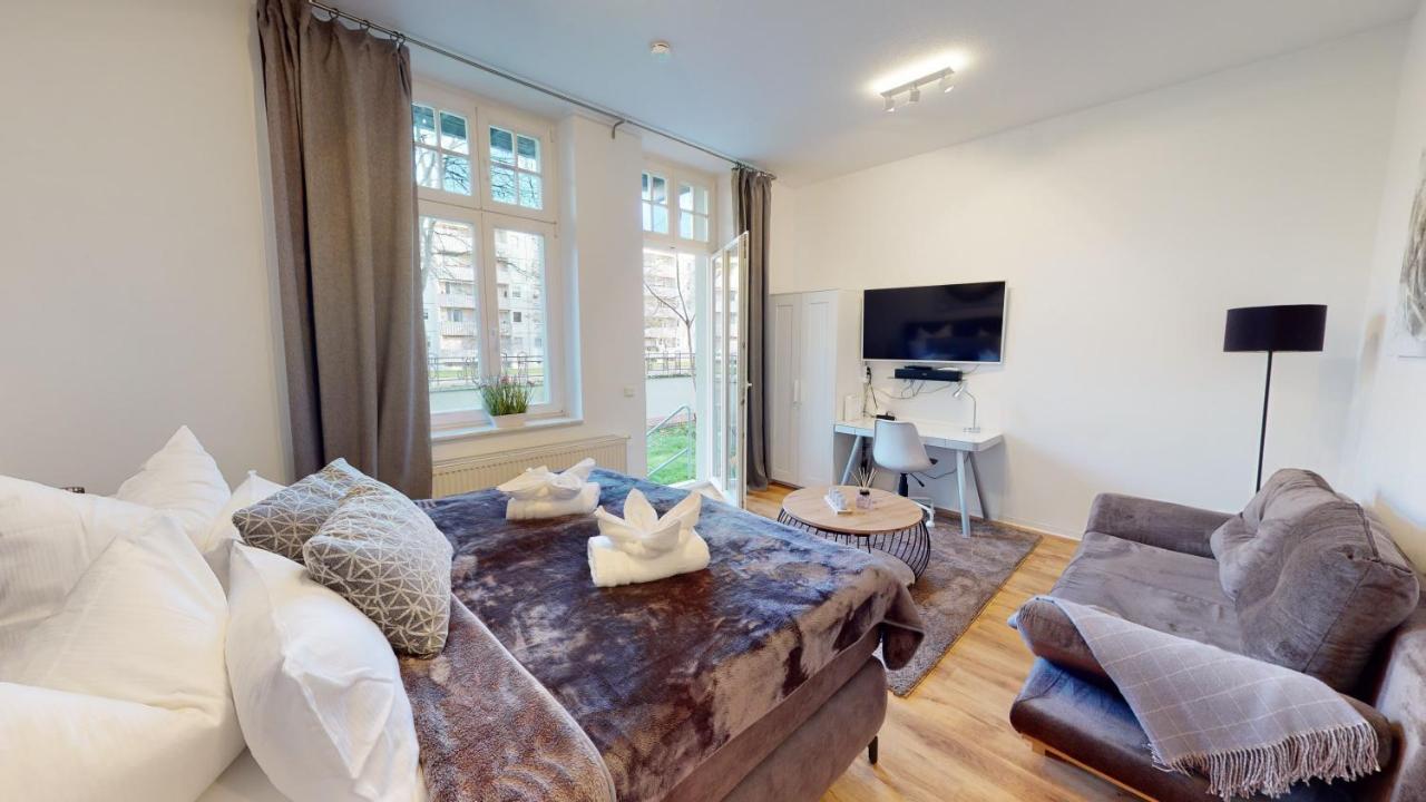 Sweethome - Business-Apartment Mit Kueche, Terrasse, Stellplatz Magdeburg Eksteriør billede